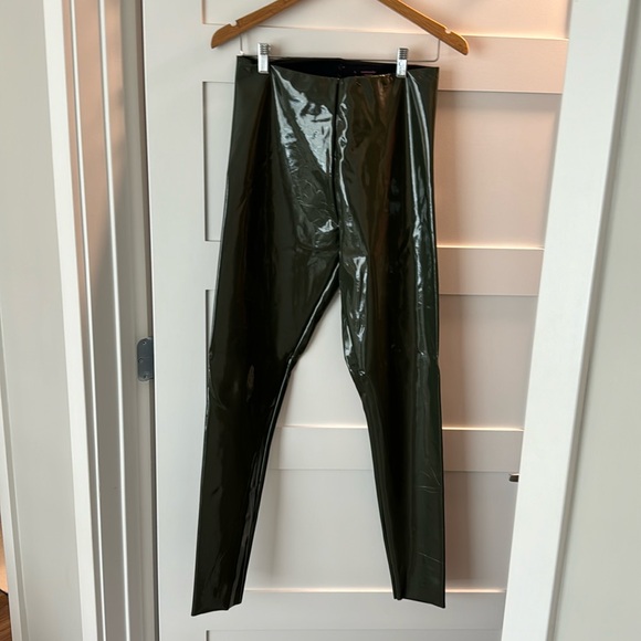 Commando Faux Patent Leather Leggings - Picture 2 of 6